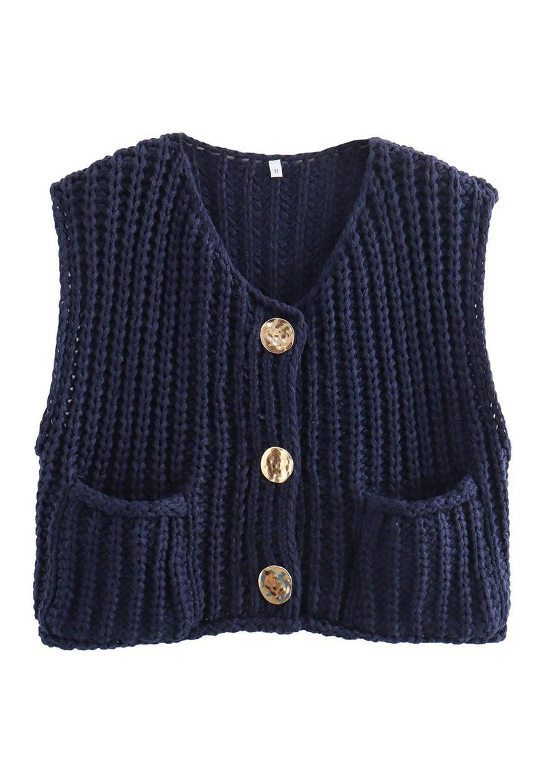 Sophisticated Garment with a Clean Classic Look