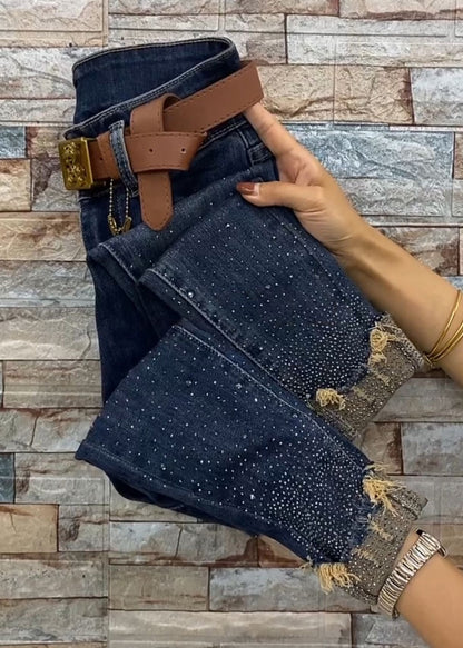 Gracefully Styled Pants for Any Occasion