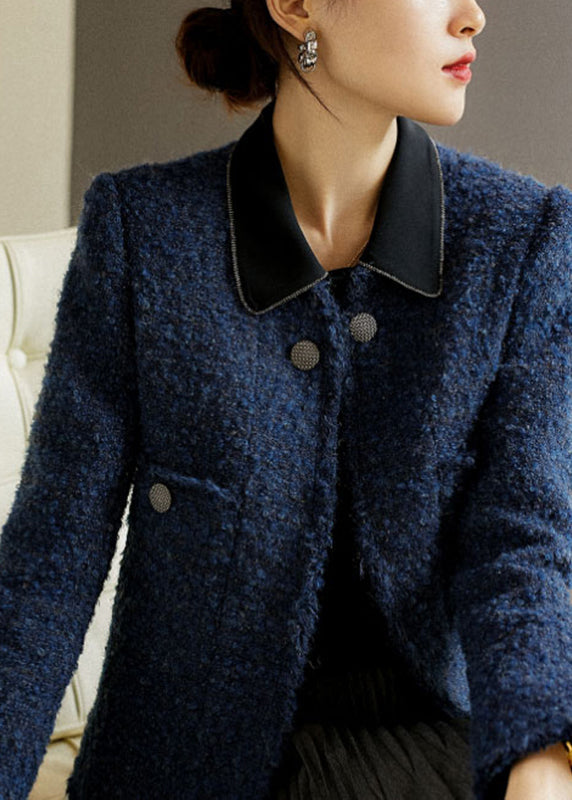 Gracefully Styled Coat for Any Occasion
