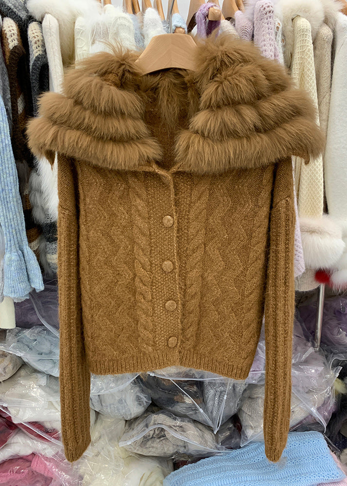 Beautifully Finished Cardigan in a Timeless Design