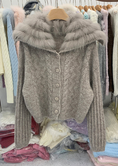 Classic Vintage Cardigan with a Flattering Fit