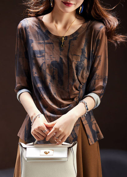 Beautifully Finished Top in a Timeless Design