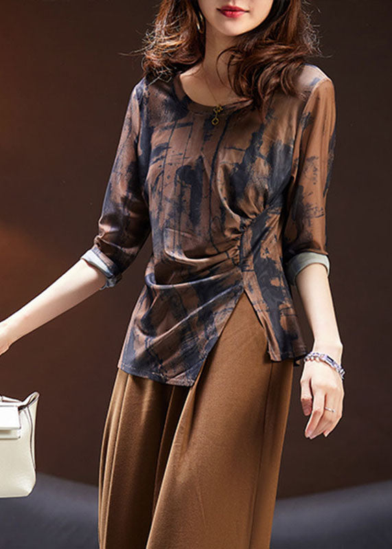 Beautifully Finished Top in a Timeless Design