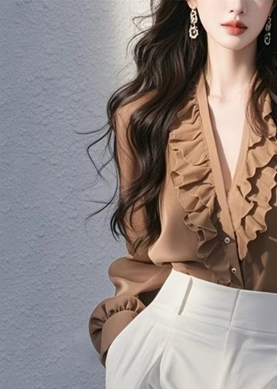 A Vintage Style Top with Delicate Timeless Details