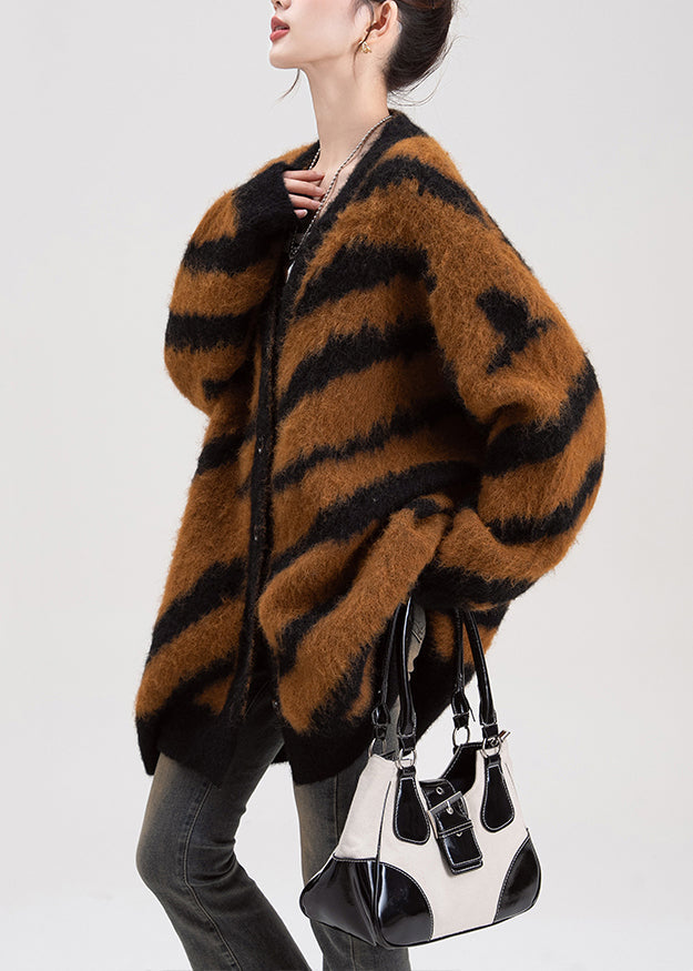 Elegantly Styled Cardigan for Everyday Wear