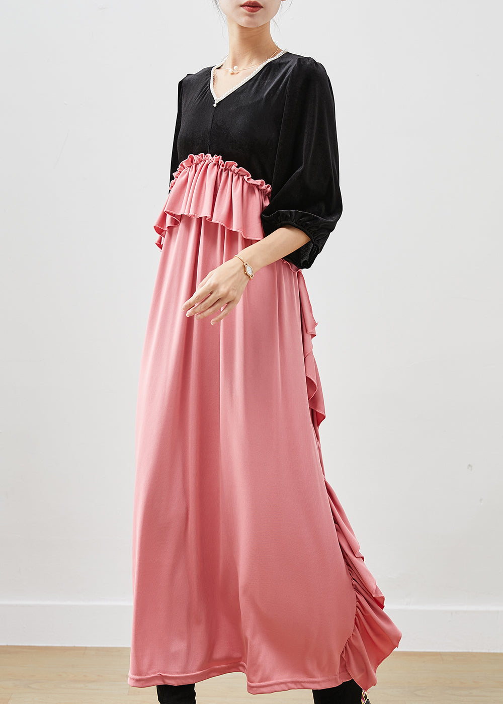 Sophisticated Dress with a Clean Classic Look