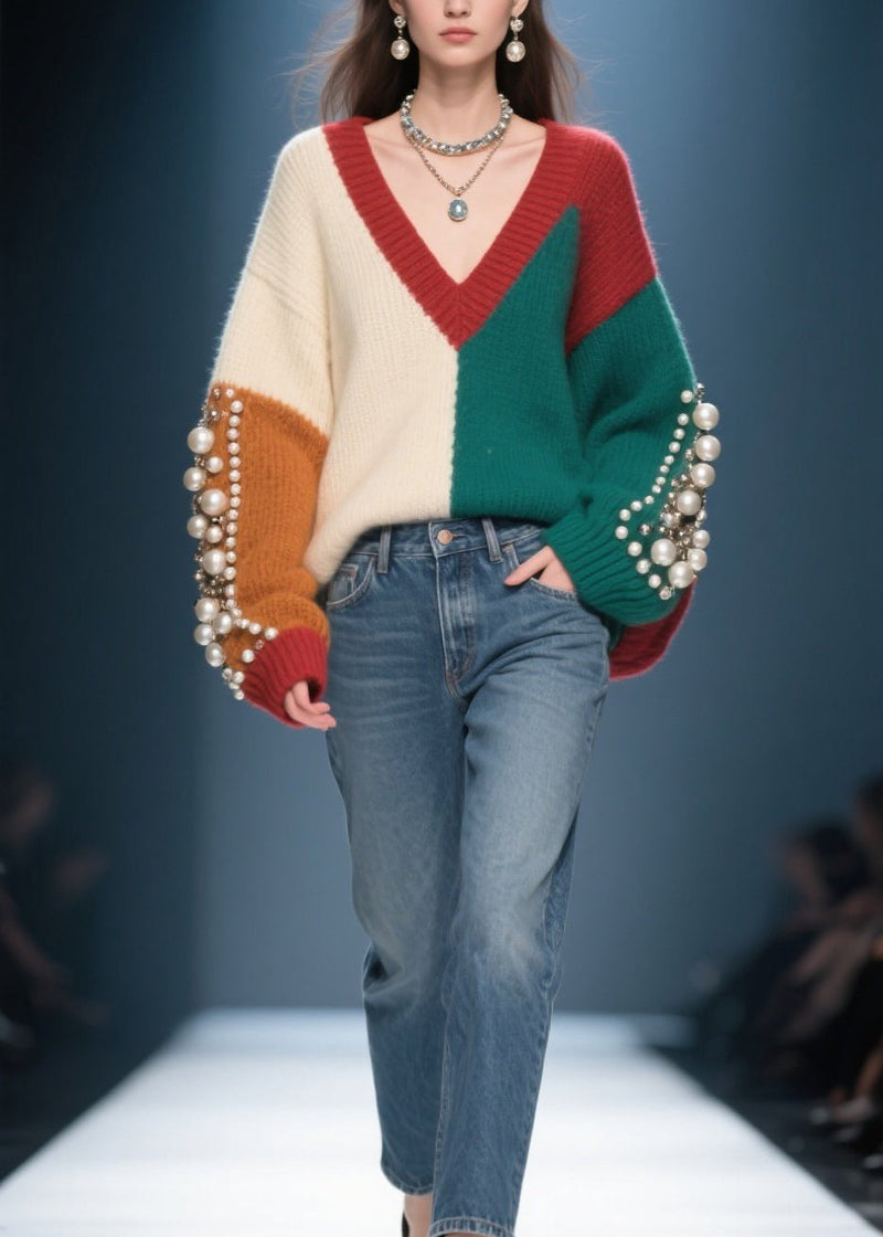 Effortlessly Elegant Sweater with a Timeless Design