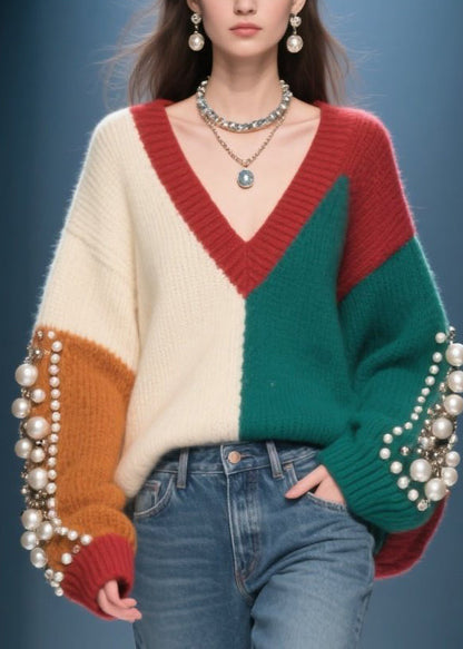 Well Tailored Sweater with a Graceful Silhouette