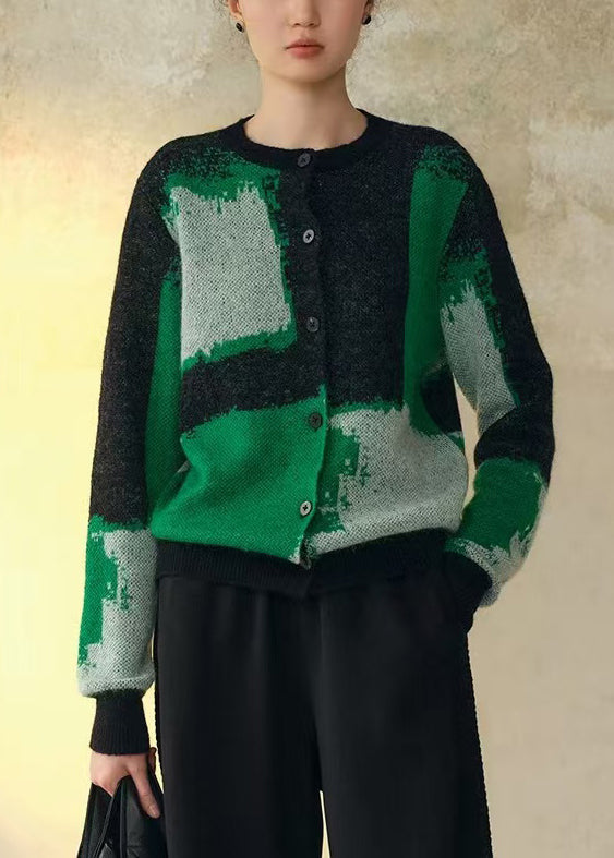 Effortlessly Elegant Coat with a Timeless Design