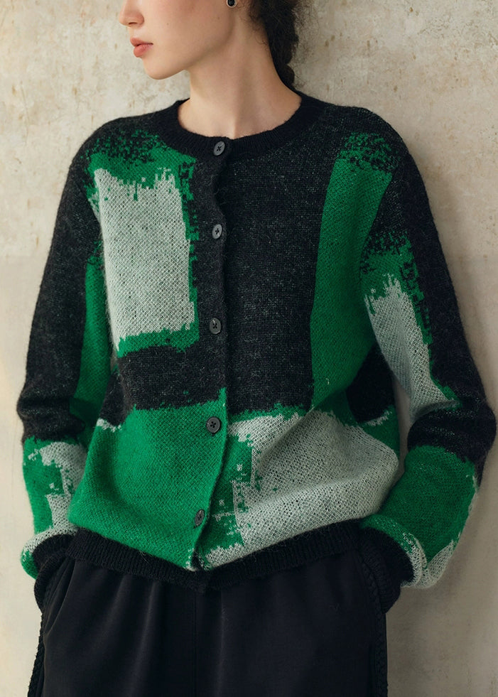 Effortlessly Elegant Coat with a Timeless Design