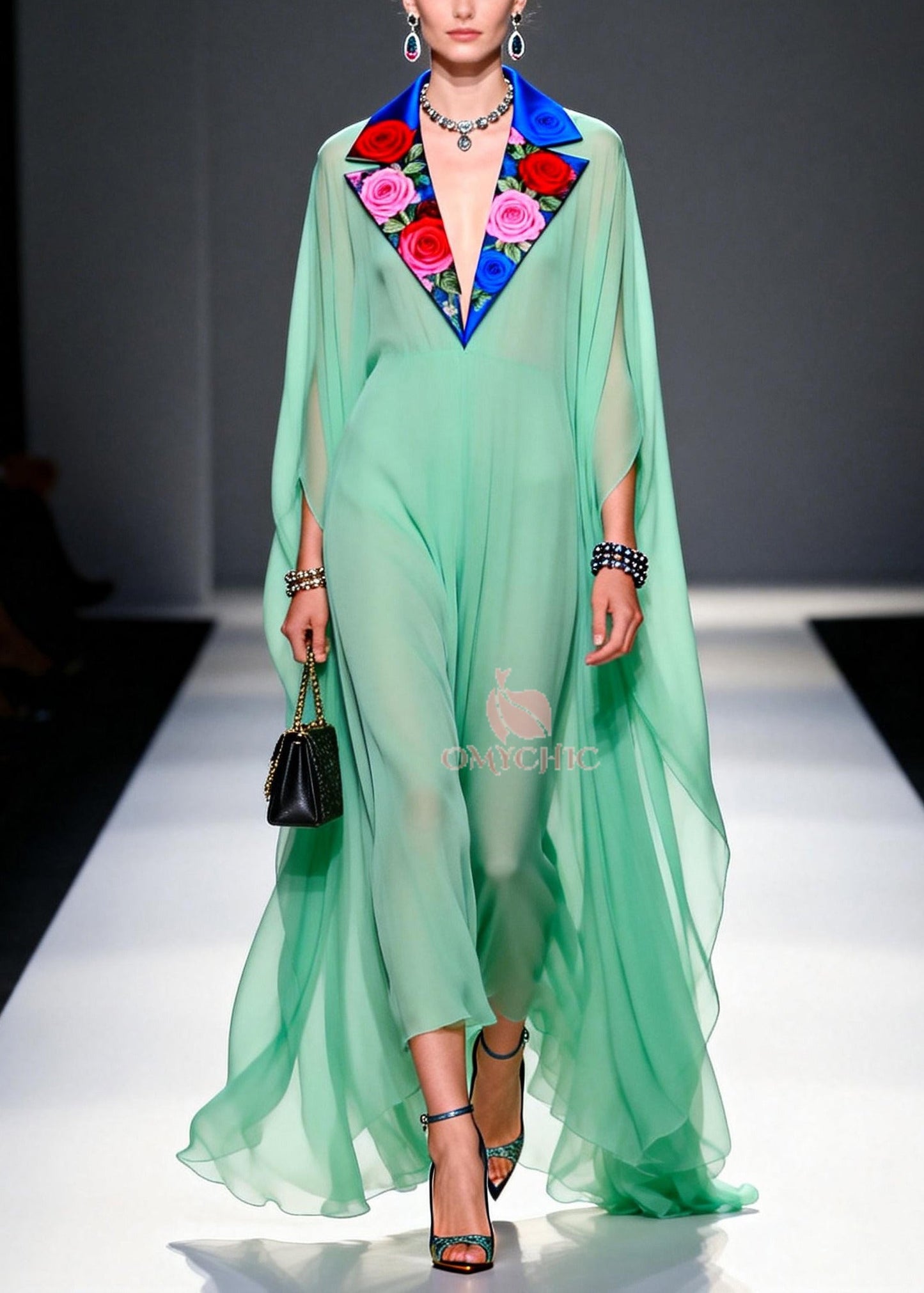 Beautifully Crafted Dress in a Classic Style