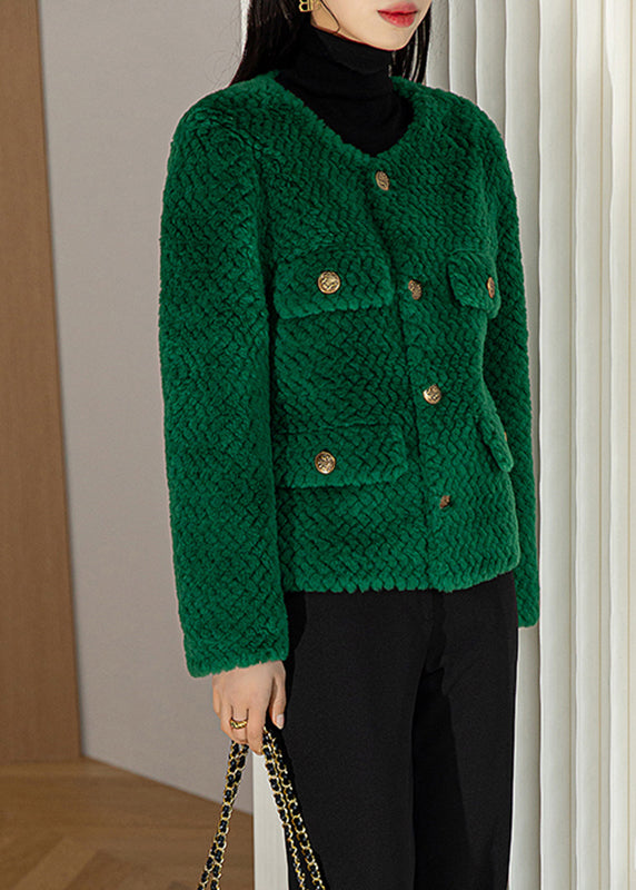 Gracefully Styled Coat for Any Occasion