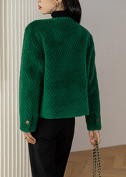 Gracefully Styled Coat for Any Occasion