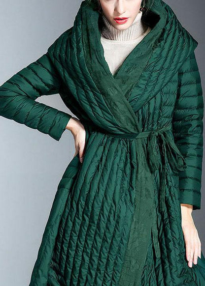 Well Tailored Coat with a Graceful Silhouette