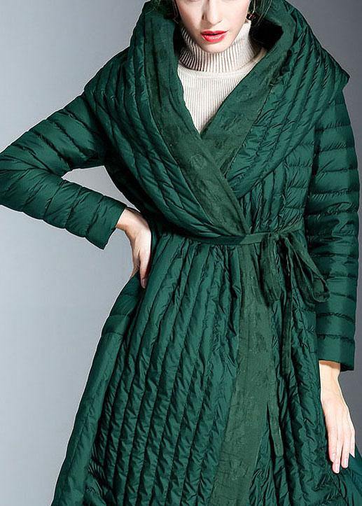 Well Tailored Coat with a Graceful Silhouette