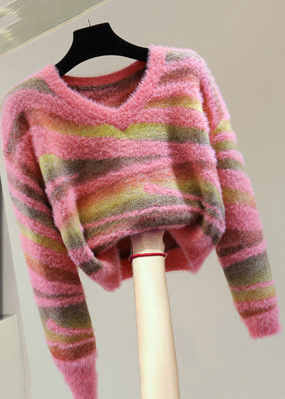 Beautifully Finished Sweater in a Timeless Design