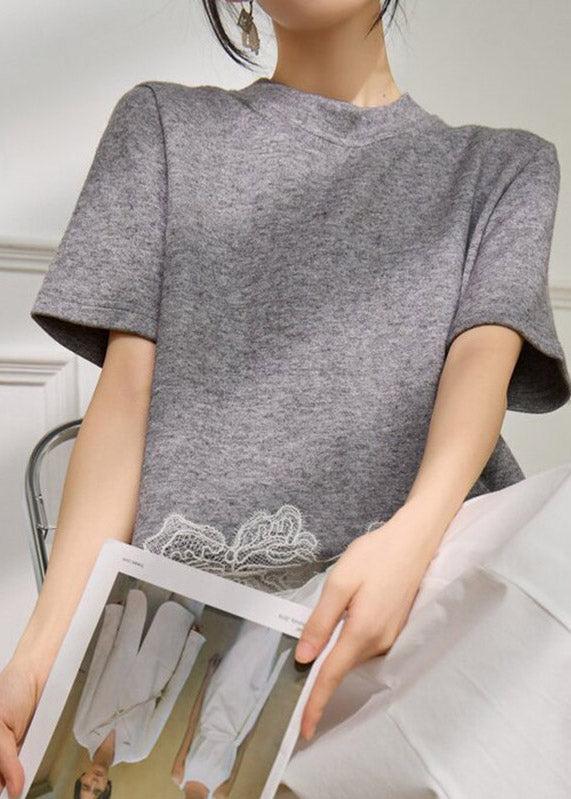Effortlessly Elegant Top with a Timeless Design