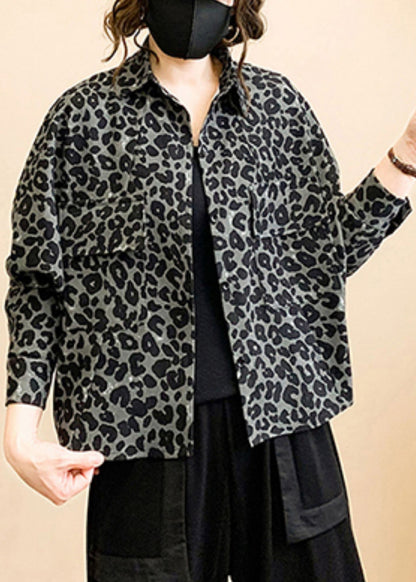 A Vintage Style Coat with Delicate Timeless Details