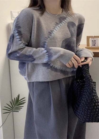 Gracefully Styled Sweater for Any Occasion