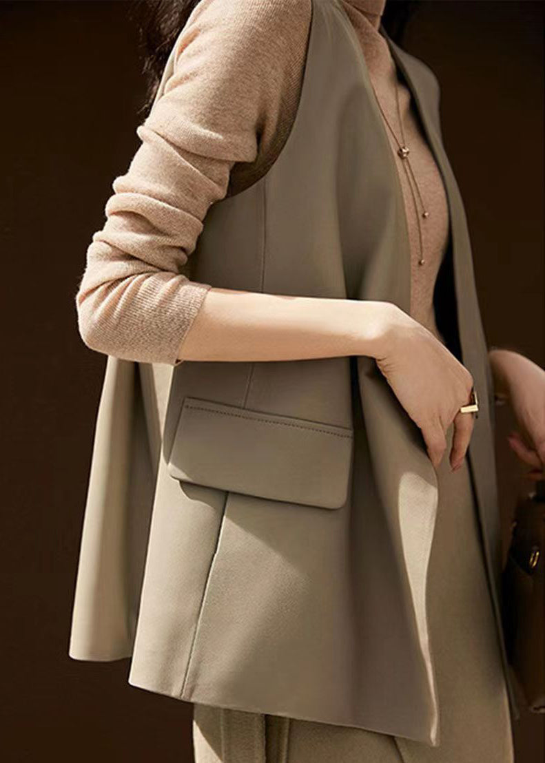 Sophisticated Garment with a Clean Classic Look
