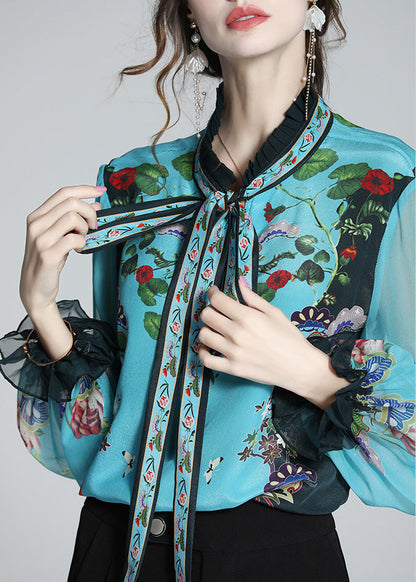 Classic Vintage Shirt with a Flattering Fit