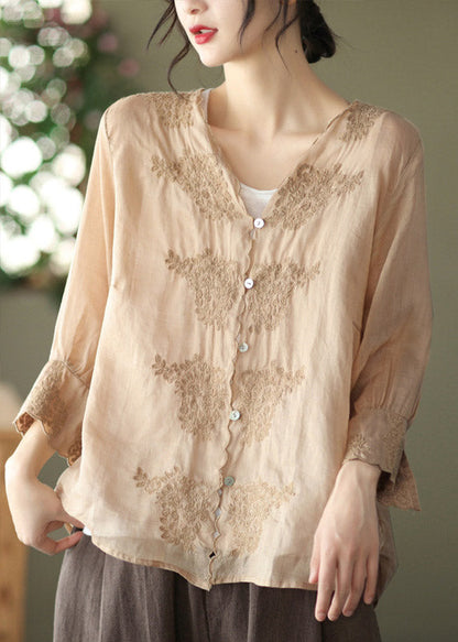 Classic Vintage Shirt with a Flattering Fit