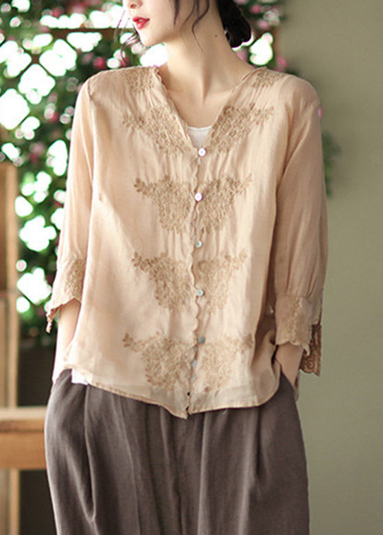 Classic Vintage Shirt with a Flattering Fit