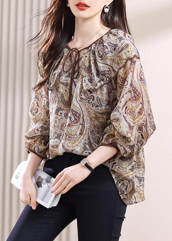 Effortlessly Elegant Top with a Timeless Design