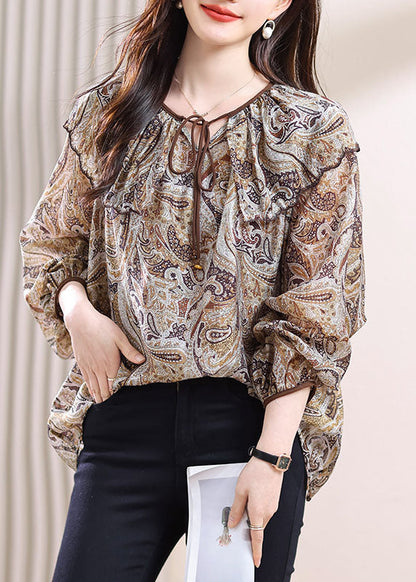 Well Tailored Top with a Graceful Silhouette