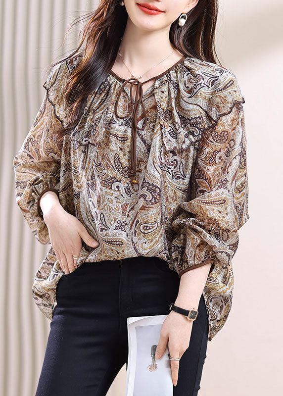 Effortlessly Elegant Top with a Timeless Design