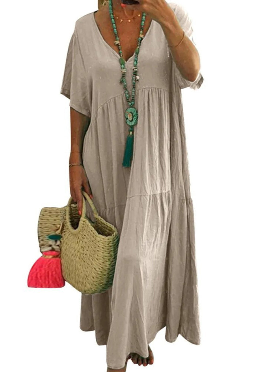 Well Tailored Dress with a Graceful Silhouette