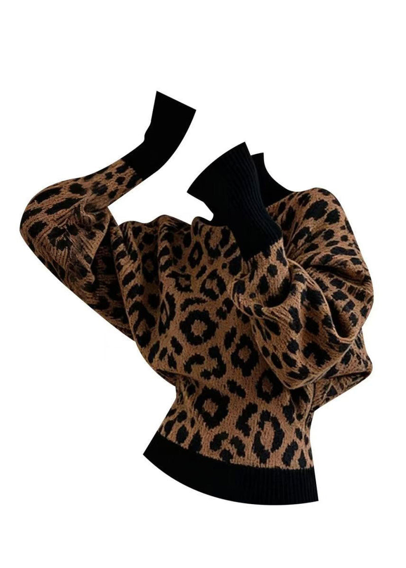 Classic Vintage Sweater with a Flattering Fit