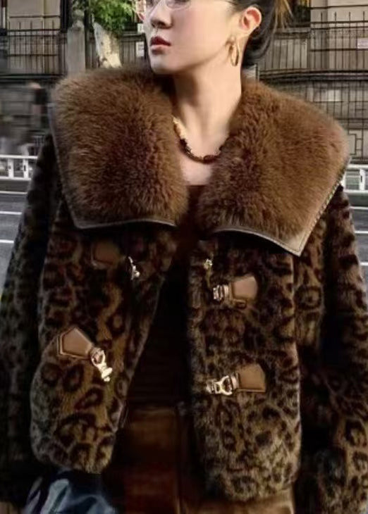 Beautifully Crafted Coat in a Classic Style
