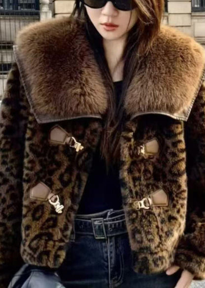 Beautifully Crafted Coat in a Classic Style