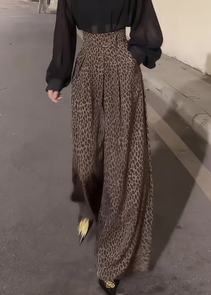 Classic Vintage Pants with a Flattering Fit