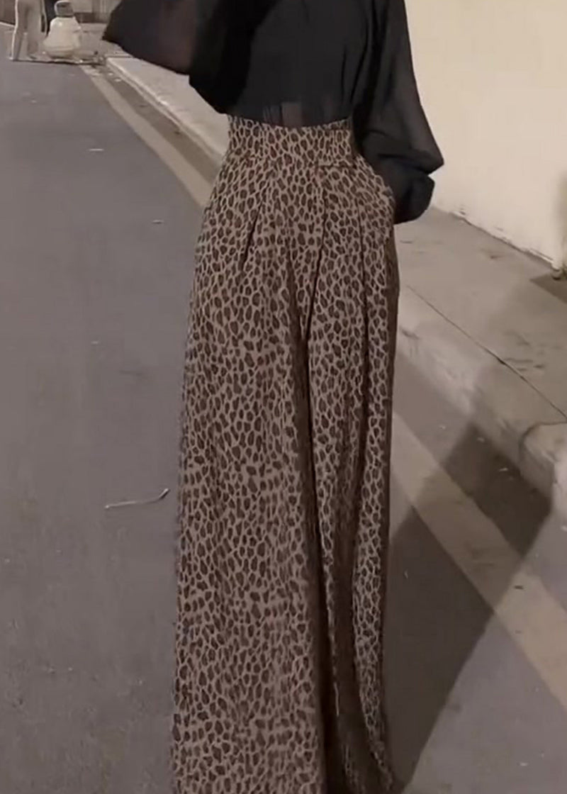 Classic Vintage Pants with a Flattering Fit