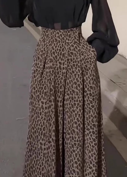 Classic Vintage Pants with a Flattering Fit