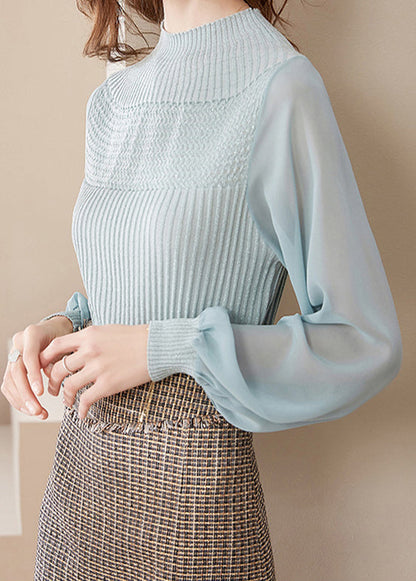 Classic Vintage Sweater with a Flattering Fit
