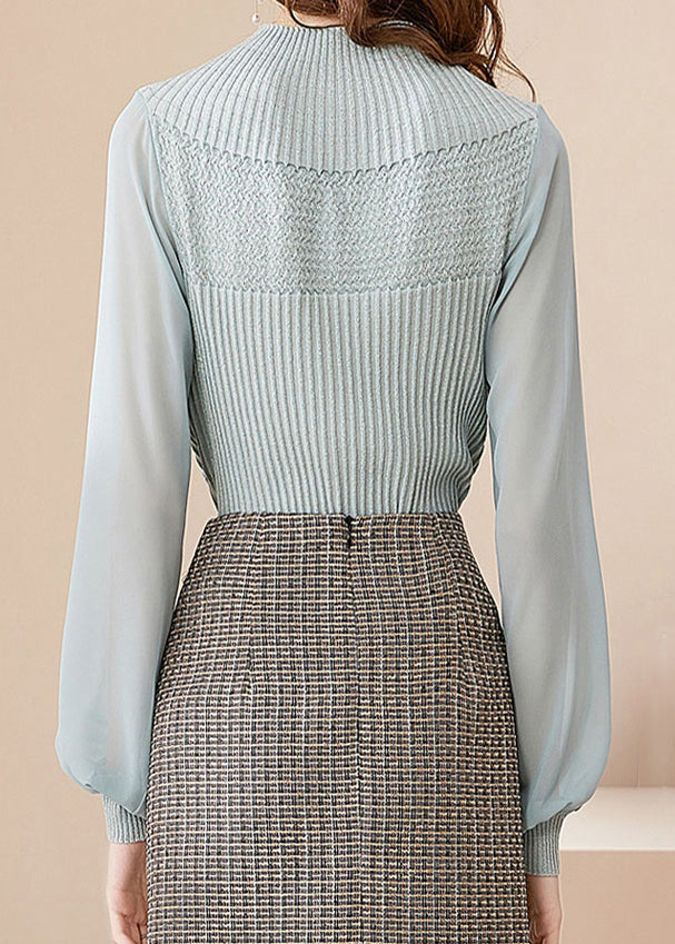 Classic Vintage Sweater with a Flattering Fit