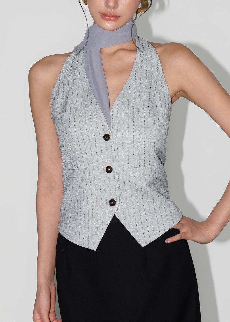 Gracefully Styled Garment for Any Occasion