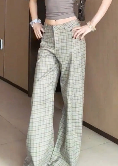 Sophisticated Pants with a Clean Classic Look
