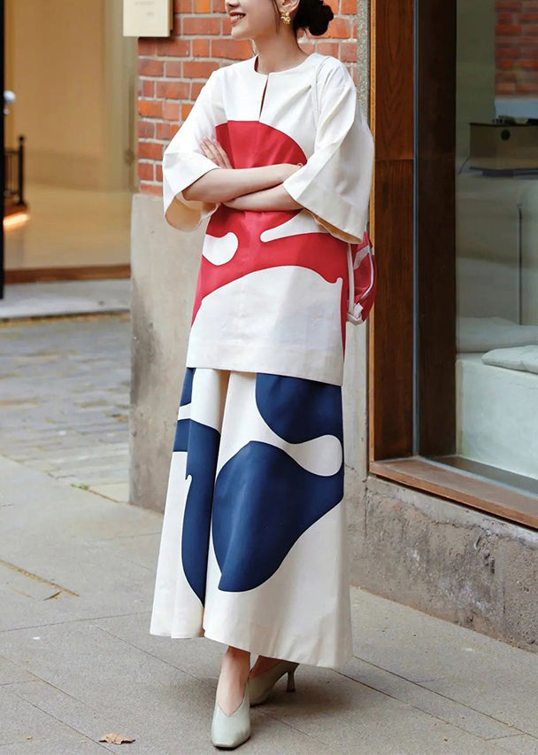Effortlessly Elegant Top with a Timeless Design