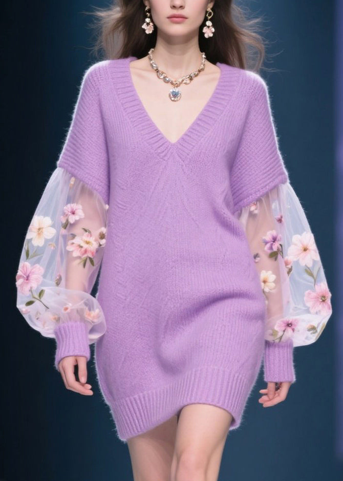 Classic Vintage Sweater with a Flattering Fit