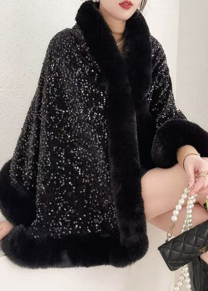 Well Tailored Coat with a Graceful Silhouette