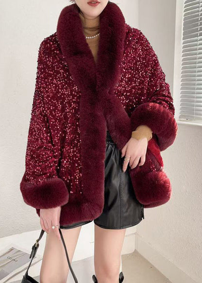 Well Tailored Coat with a Graceful Silhouette