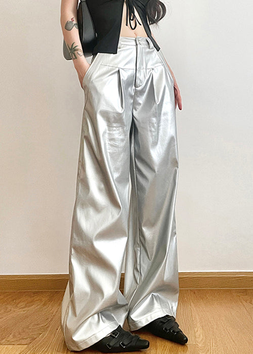 Well Tailored Pants with a Graceful Silhouette