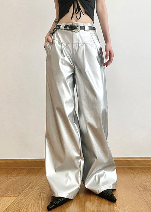 Well Tailored Pants with a Graceful Silhouette