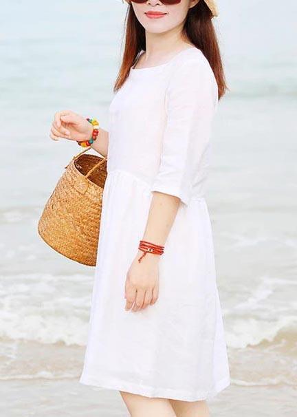 Well Tailored Dress with a Graceful Silhouette