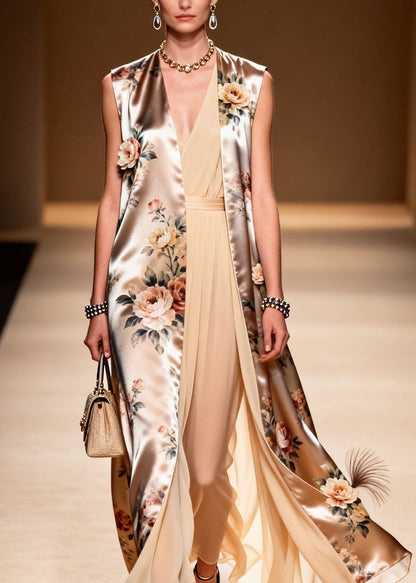 Beautifully Finished Garment in a Timeless Design