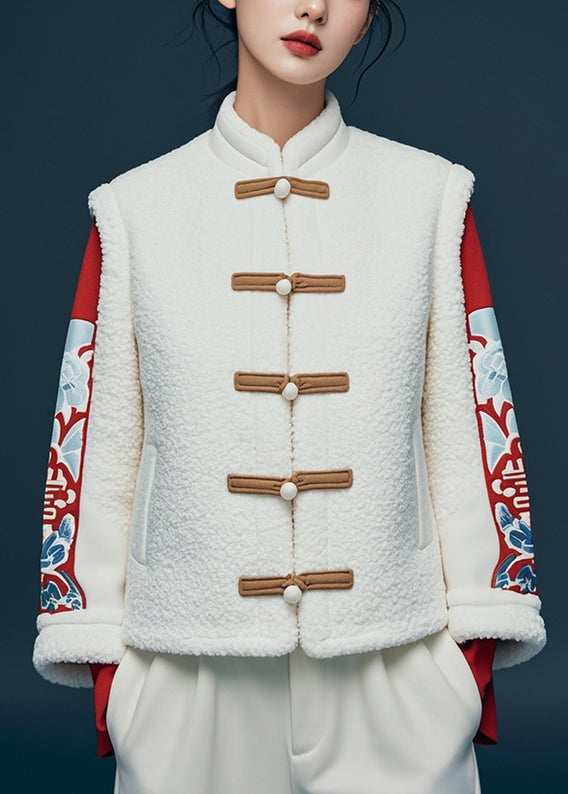 Gracefully Styled Coat for Any Occasion
